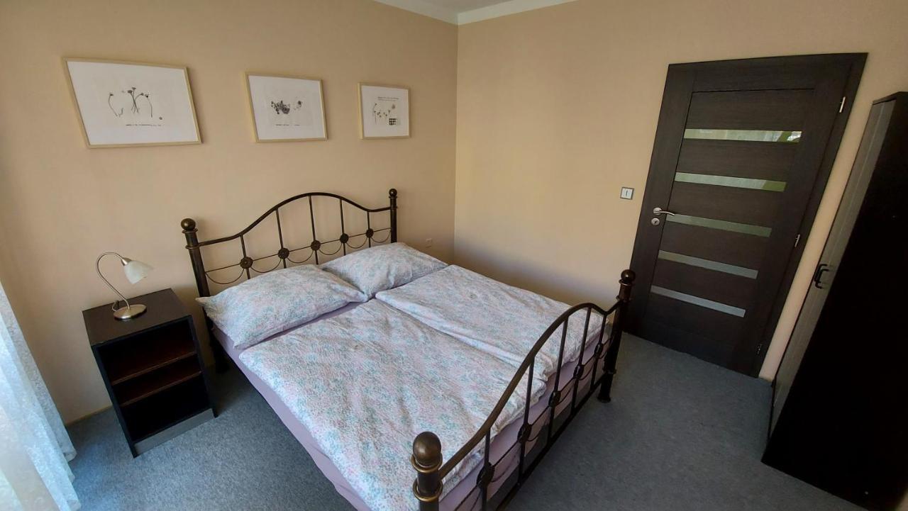 Apartman Eva - Plne Vybaveny Byt - Тин-над-Влтавоу Экстерьер фото