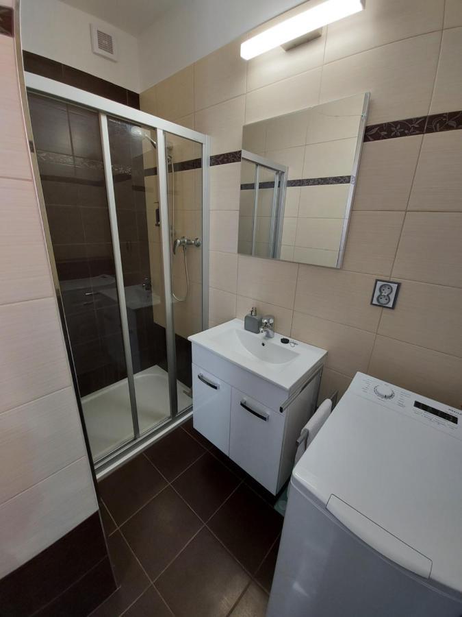 Apartman Eva - Plne Vybaveny Byt - Тин-над-Влтавоу Экстерьер фото
